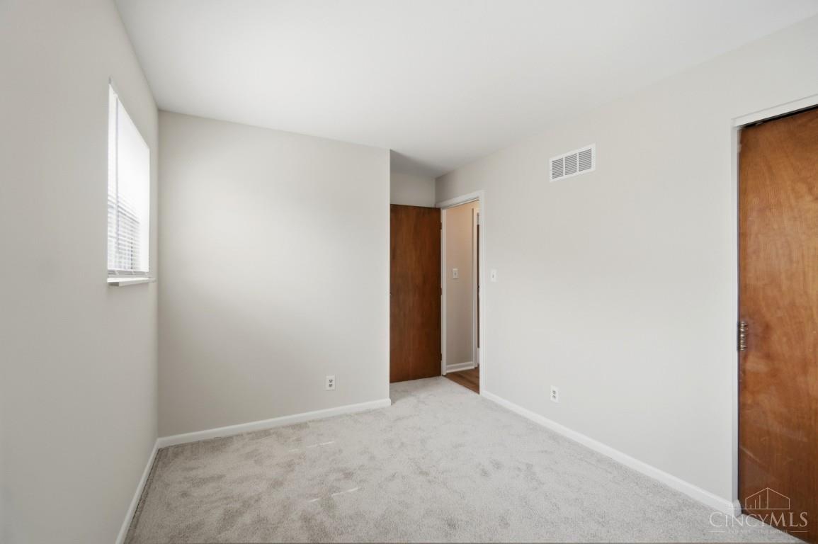 553 Bessinger Drive Property Photo 27