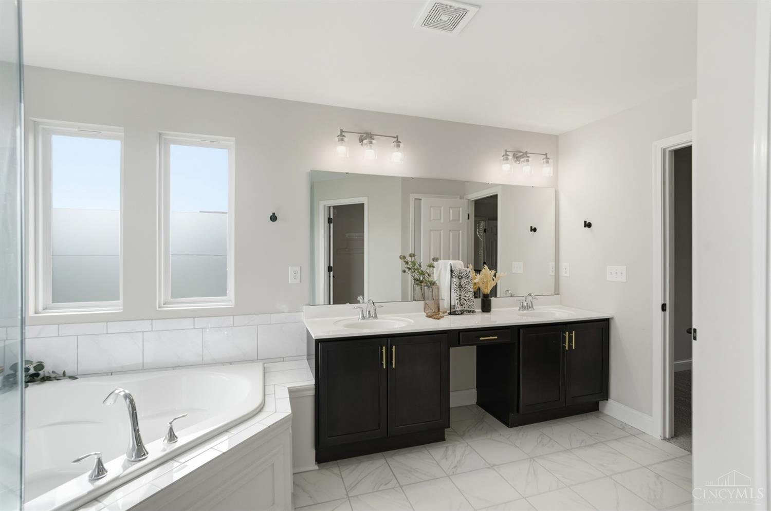 4354 Highland Green Drive Property Photo 58