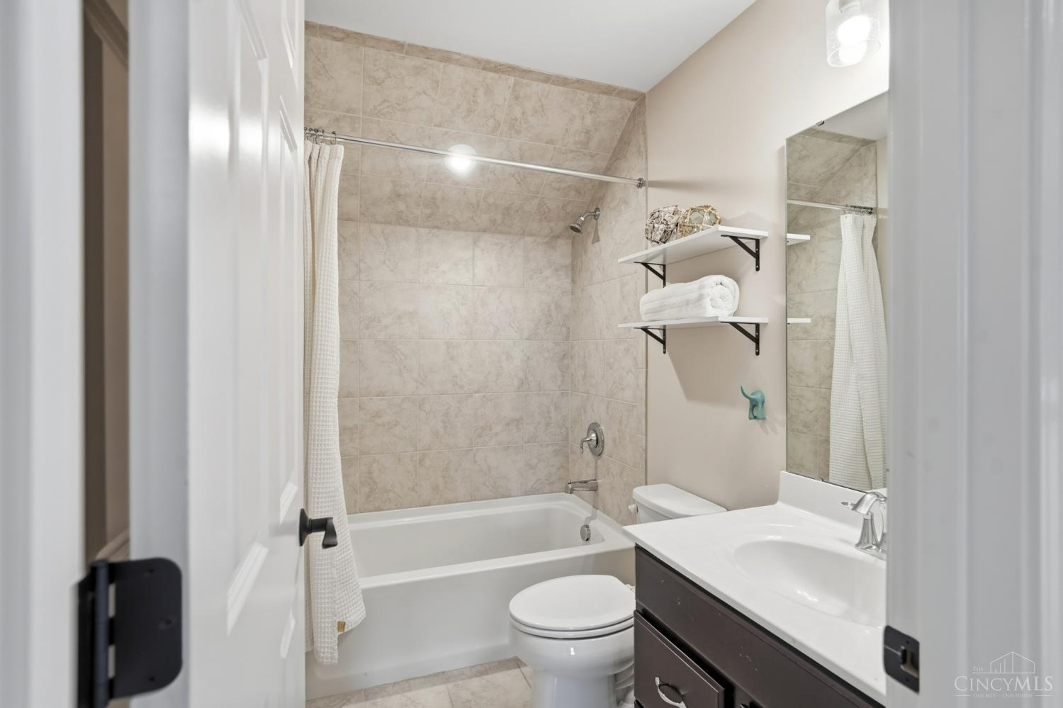 4354 Highland Green Drive Property Photo 72