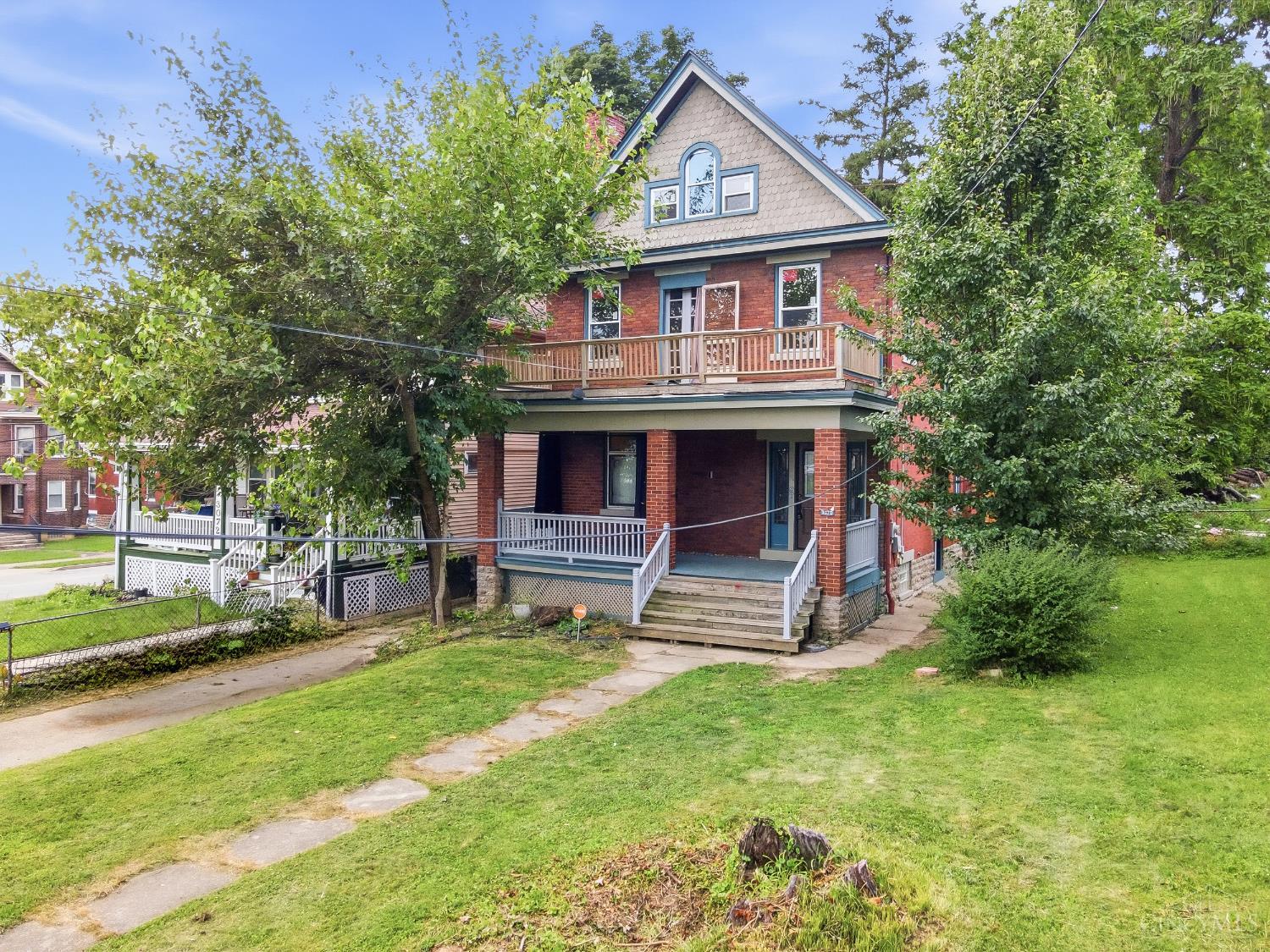 3070 Wardall Avenue Property Photo 1