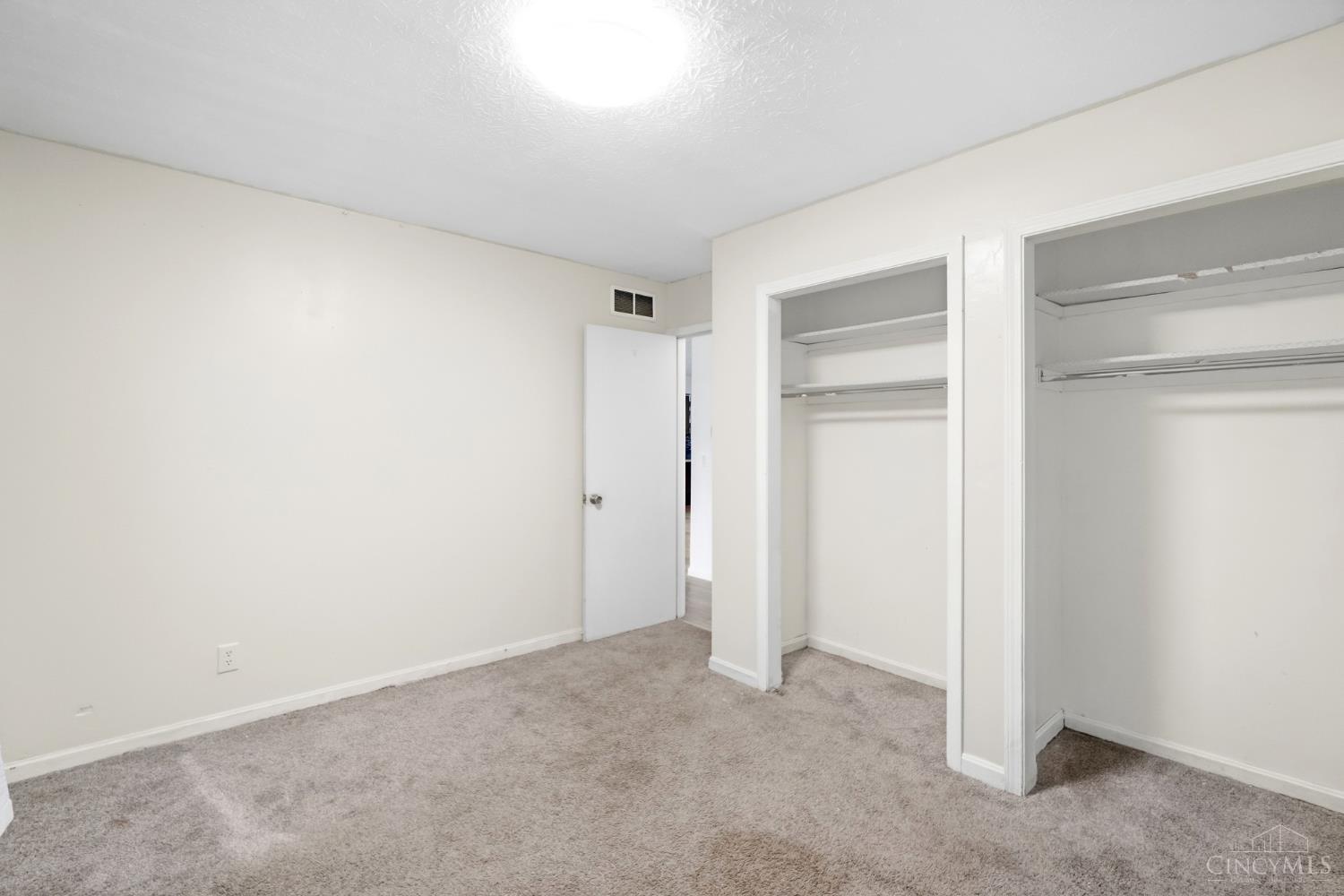 985 St Clair Avenue Property Photo 22