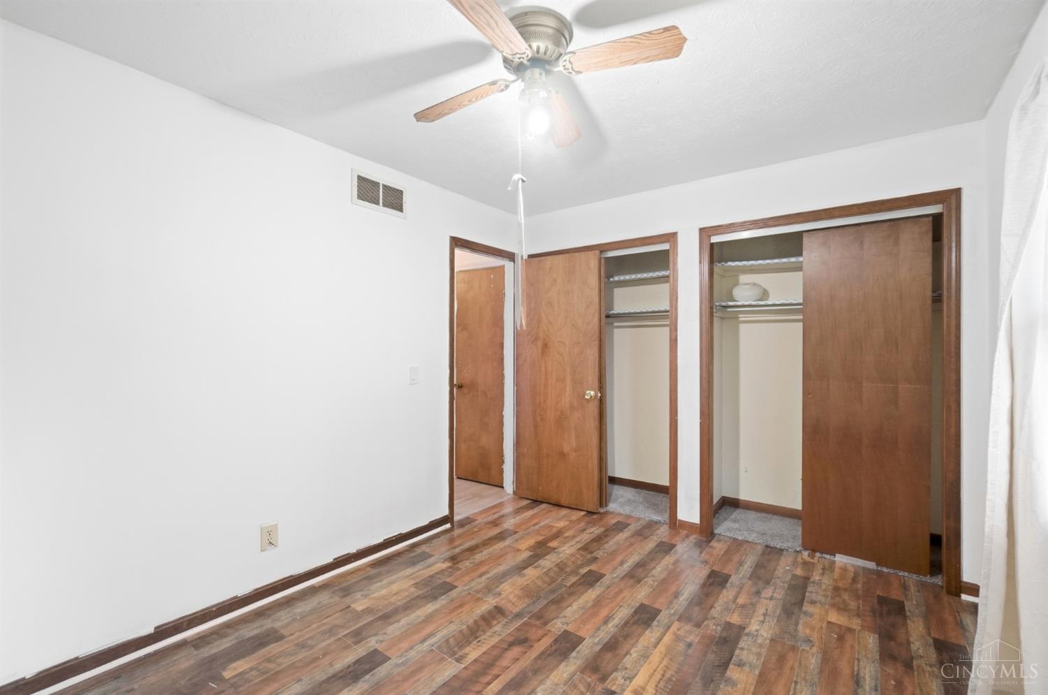 985 St Clair Avenue Property Photo 25