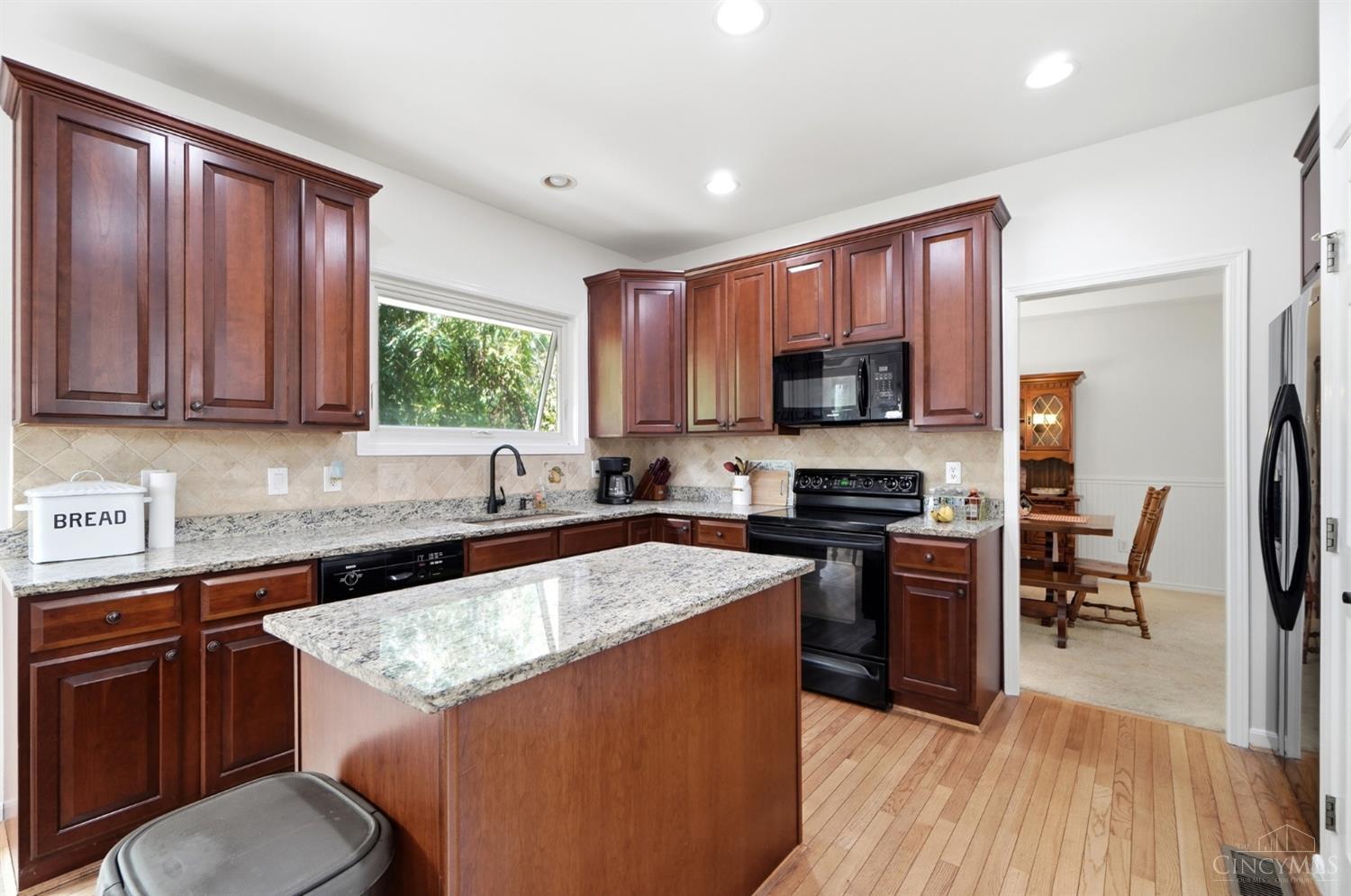 1030 Westchester Way Property Photo 17