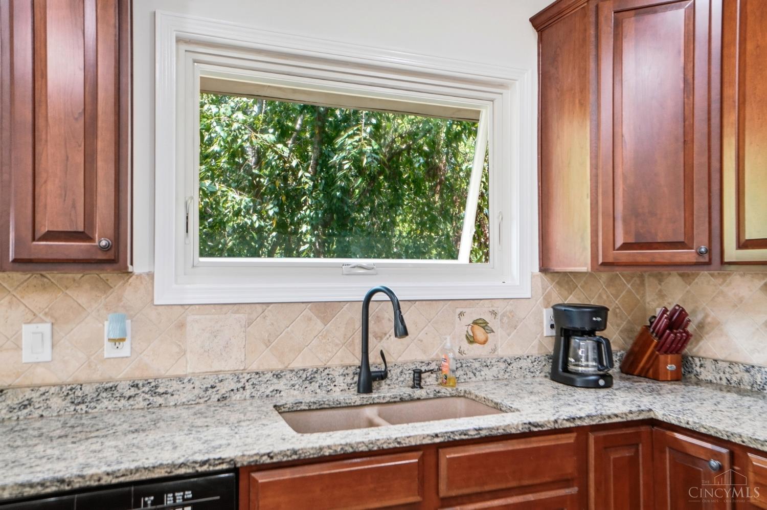 1030 Westchester Way Property Photo 20