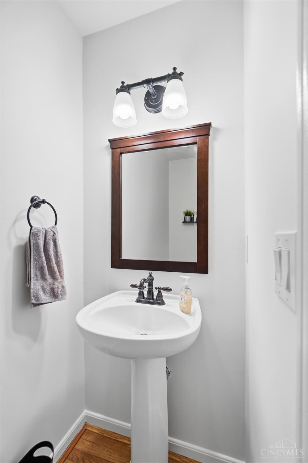 1030 Westchester Way Property Photo 23