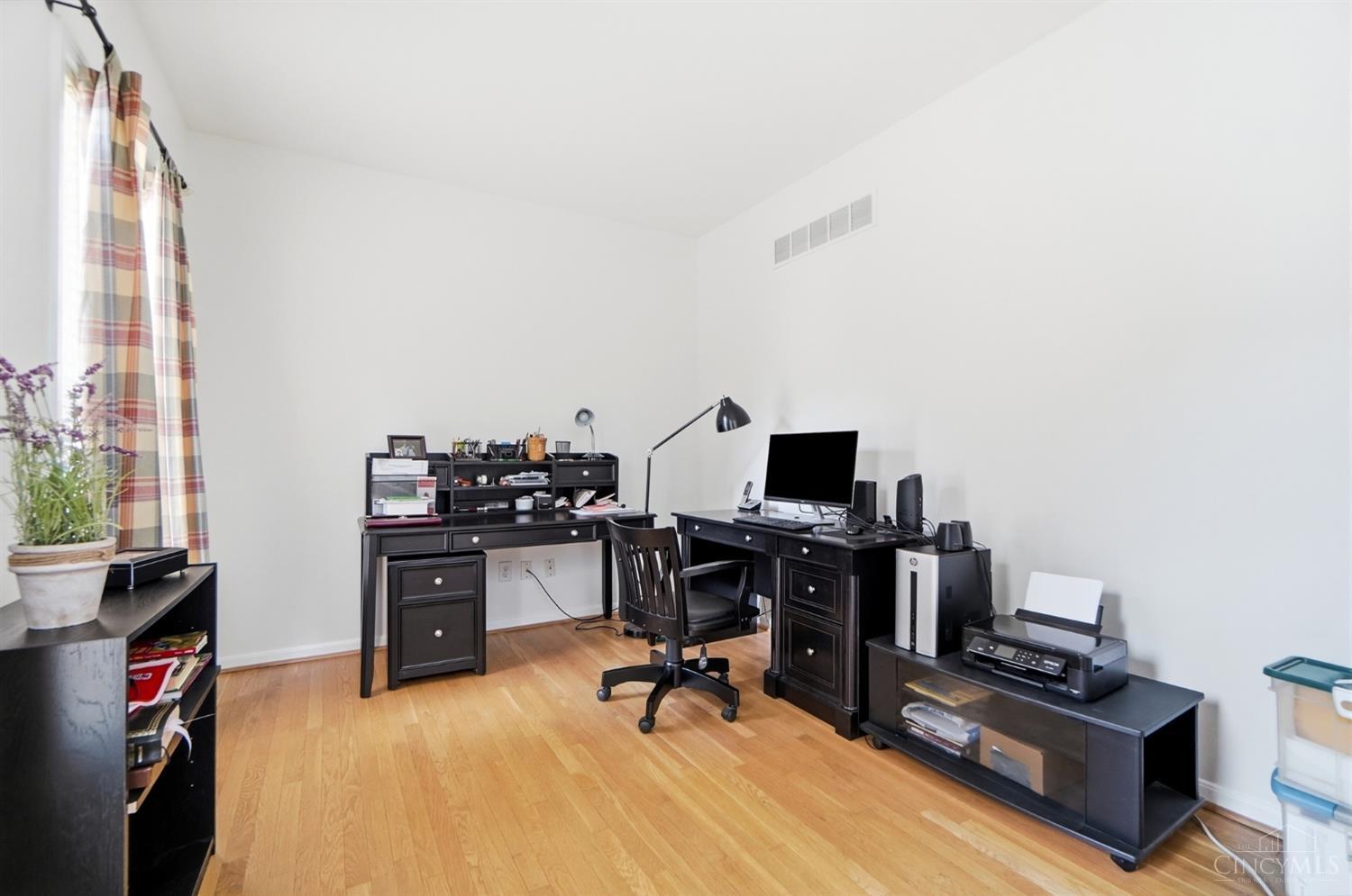 1030 Westchester Way Property Photo 24