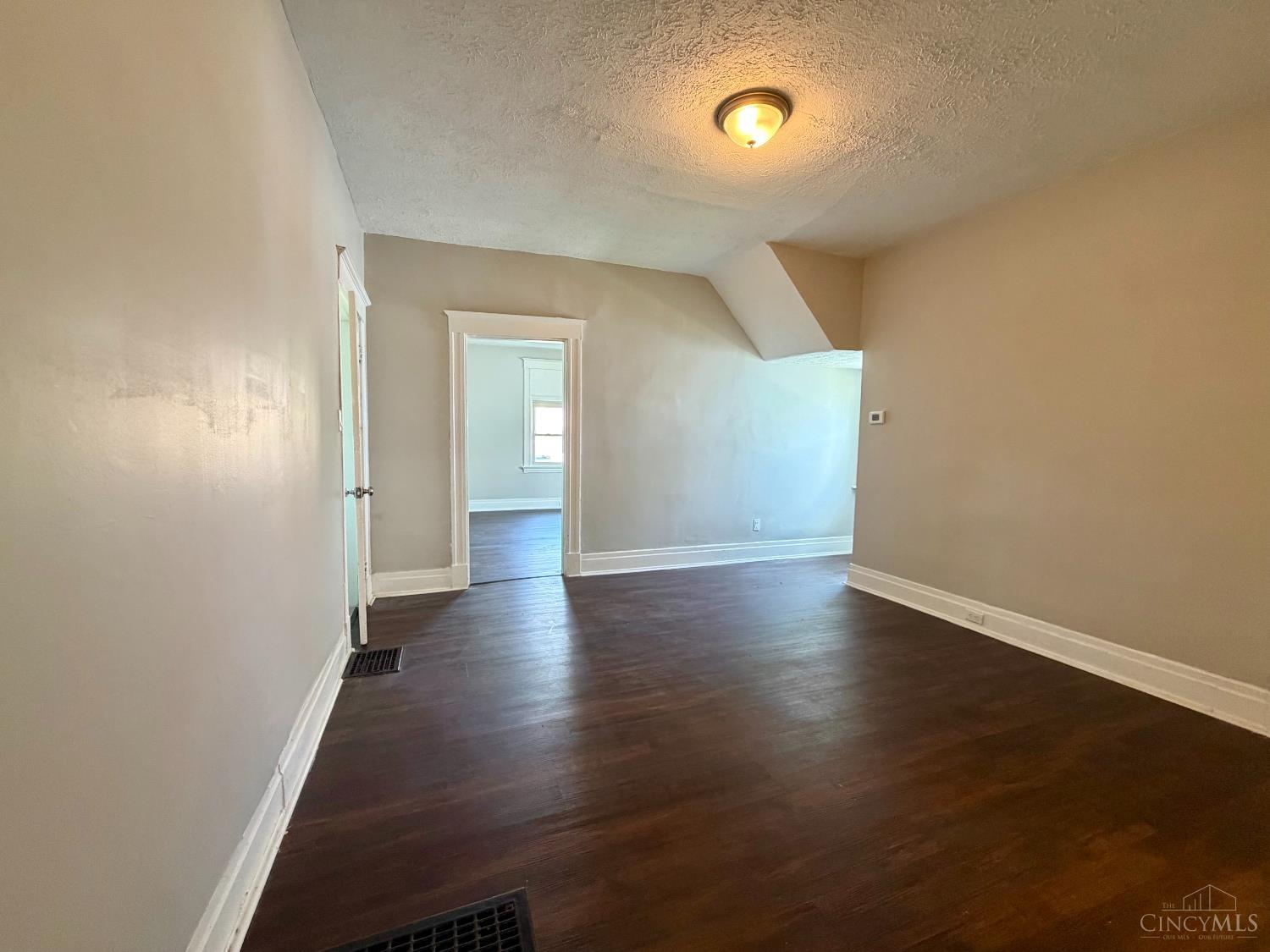 1179 Atwood Avenue Property Photo 8