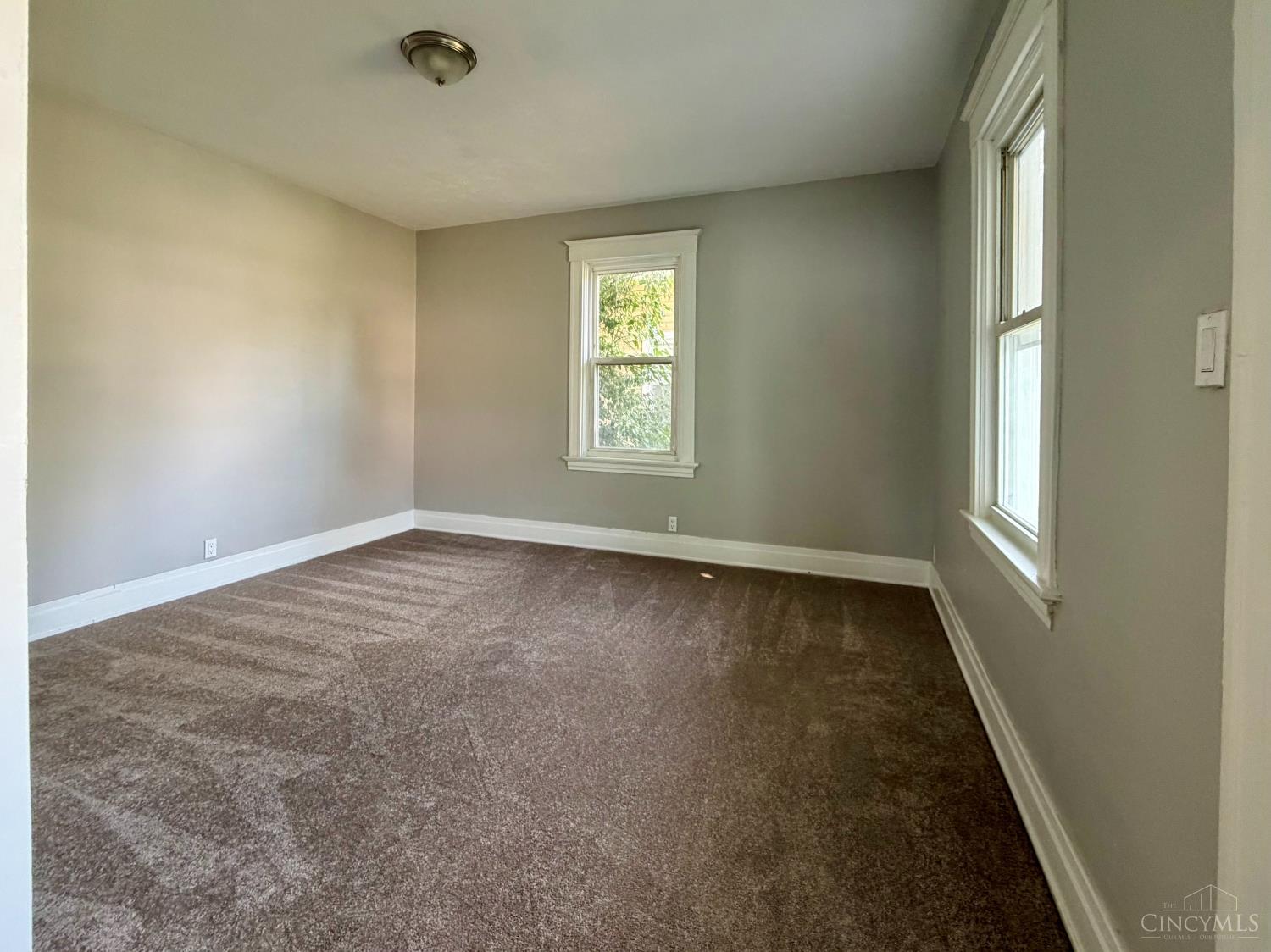 1179 Atwood Avenue Property Photo 9
