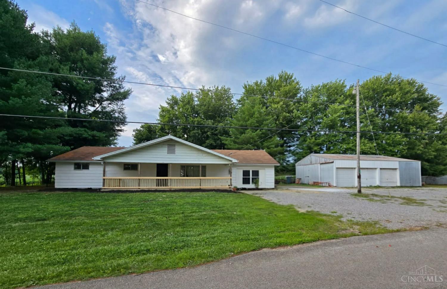 1649 Main Street Property Photo 1
