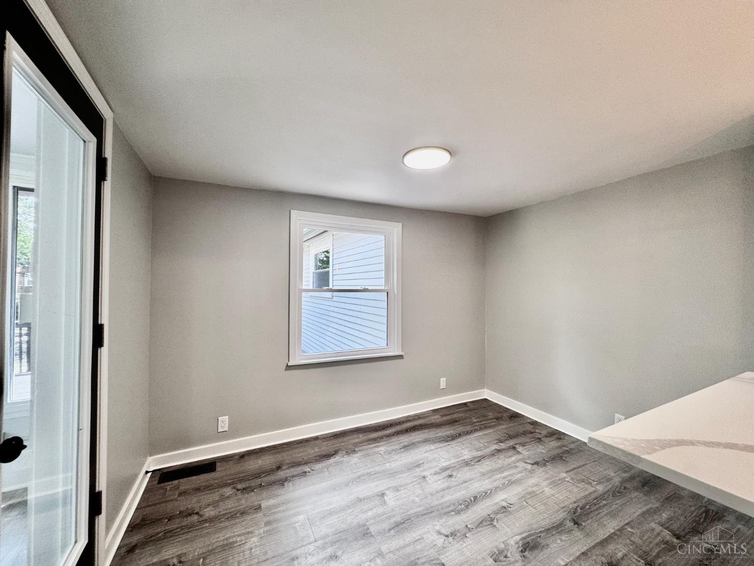 4213 Webster Avenue Property Photo 12