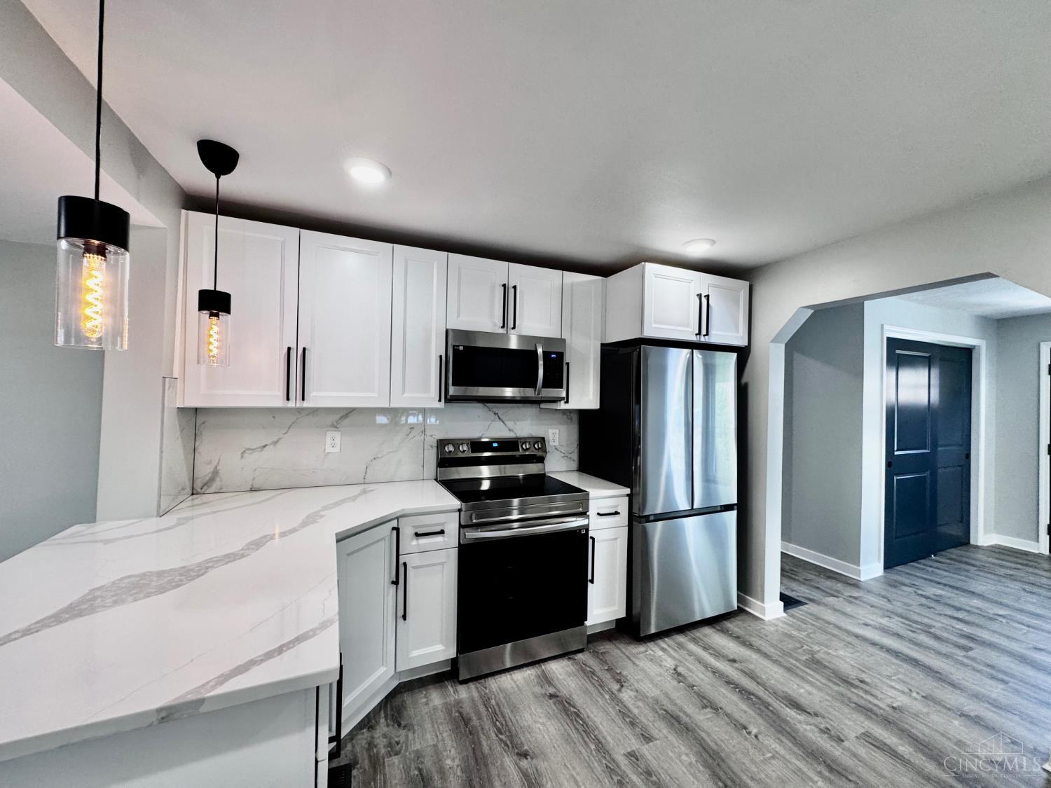 4213 Webster Avenue Property Photo 14