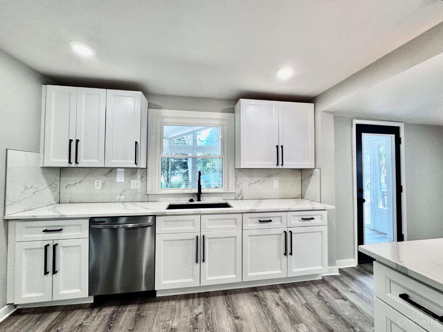 4213 Webster Avenue Property Photo 16
