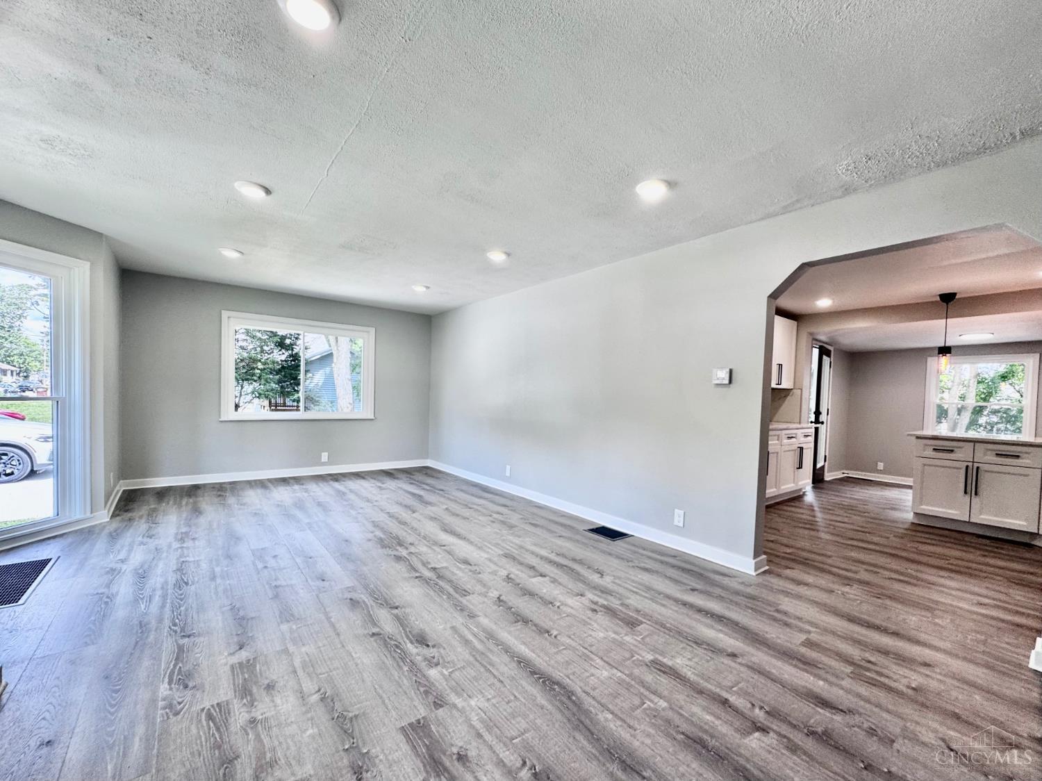 4213 Webster Avenue Property Photo 19