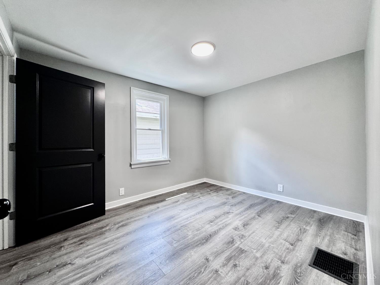4213 Webster Avenue Property Photo 35