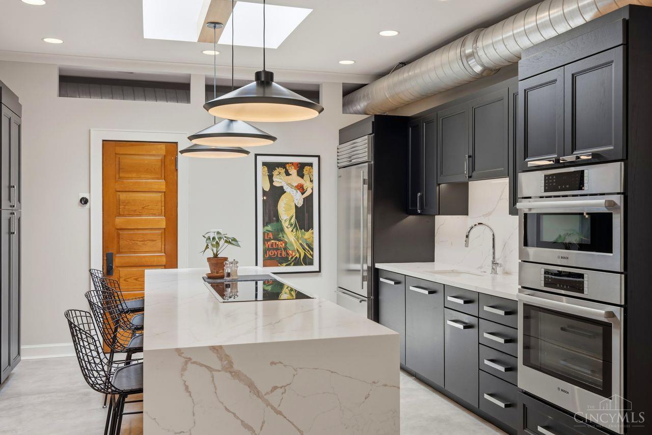 2356 Park Avenue Property Photo 3