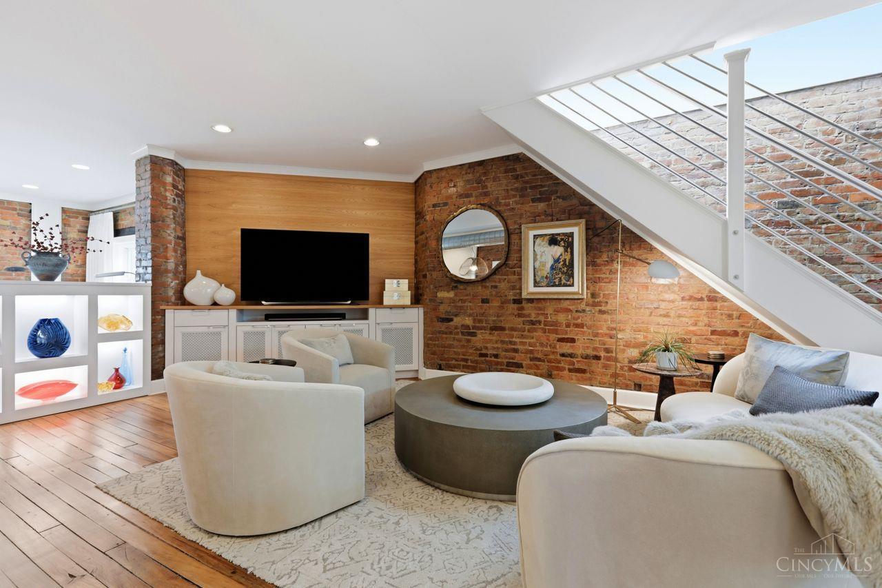 2356 Park Avenue Property Photo 8