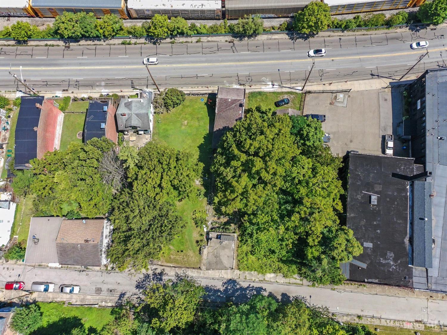 2480 River Road Property Photo 1