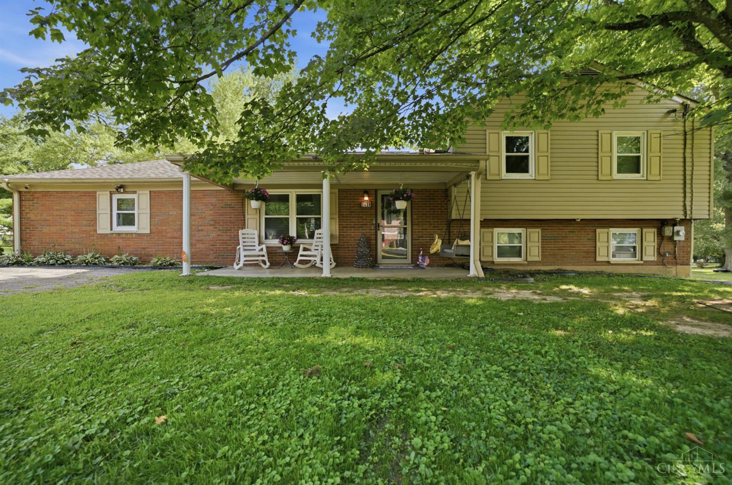 1439 Lyons Road Property Photo 1