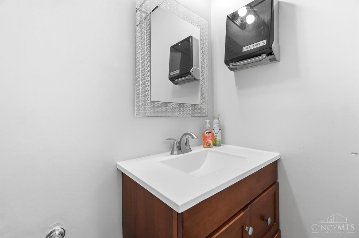 4735 Cornell Road Property Photo 40