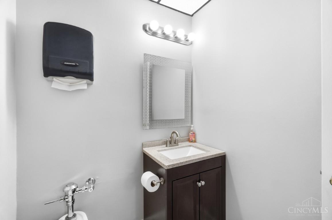 4735 Cornell Road Property Photo 54