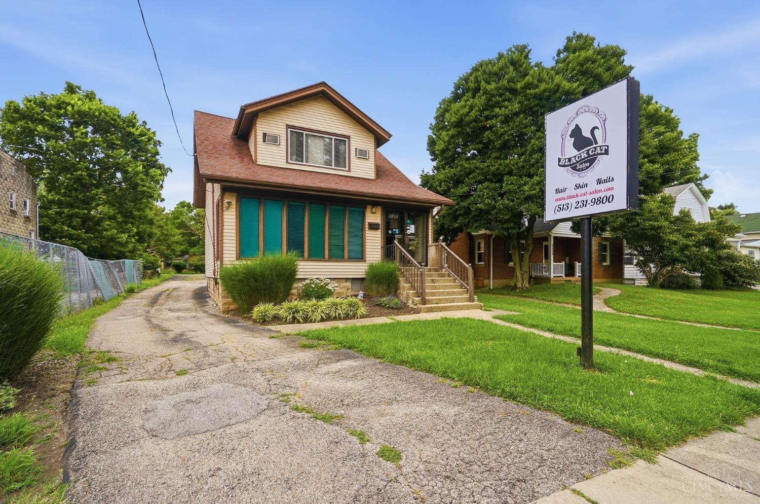 6112 Benneville Street Property Photo 1
