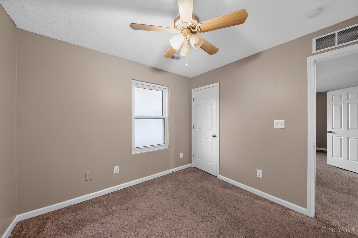 6431 Betts Avenue Property Photo 18