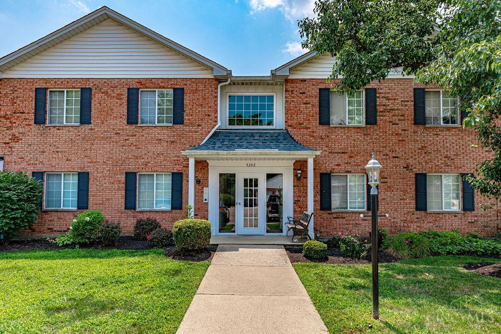 5352 Werk Road Property Photo 1