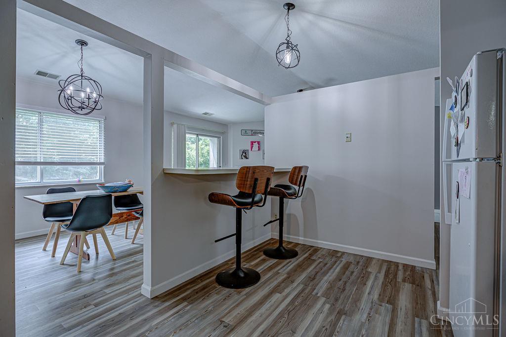 5352 Werk Road Property Photo 11