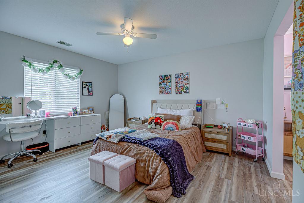5352 Werk Road Property Photo 13