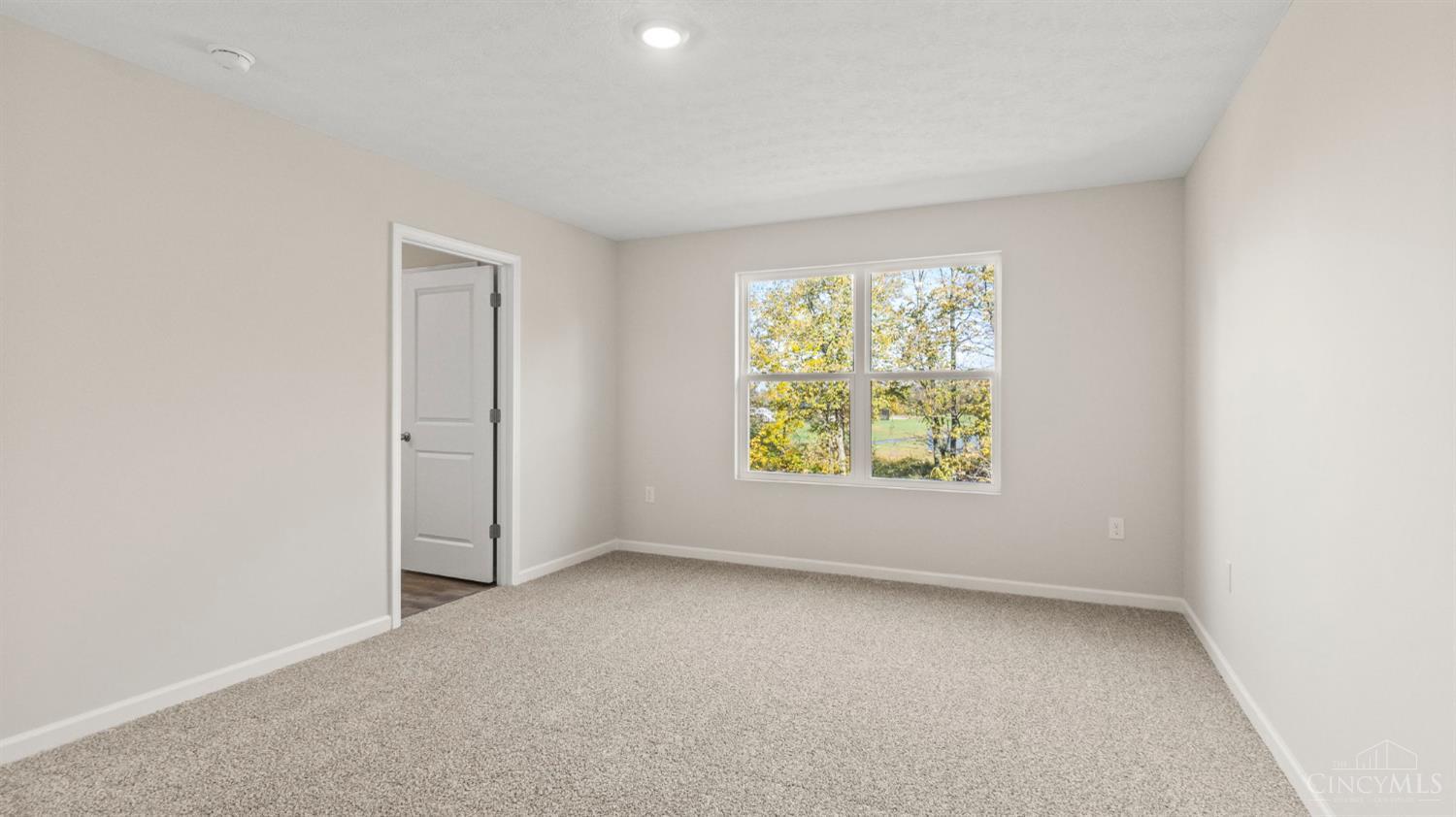 1888356 Property Photo 22