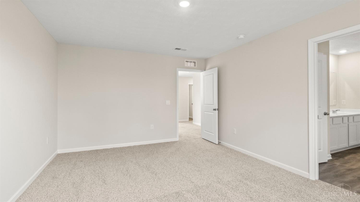 1888356 Property Photo 23