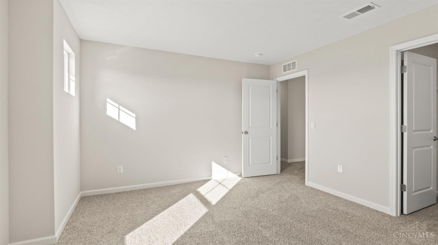 1888356 Property Photo 31