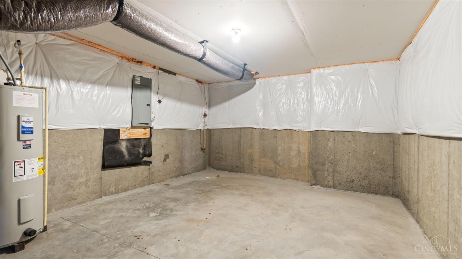1888356 Property Photo 44