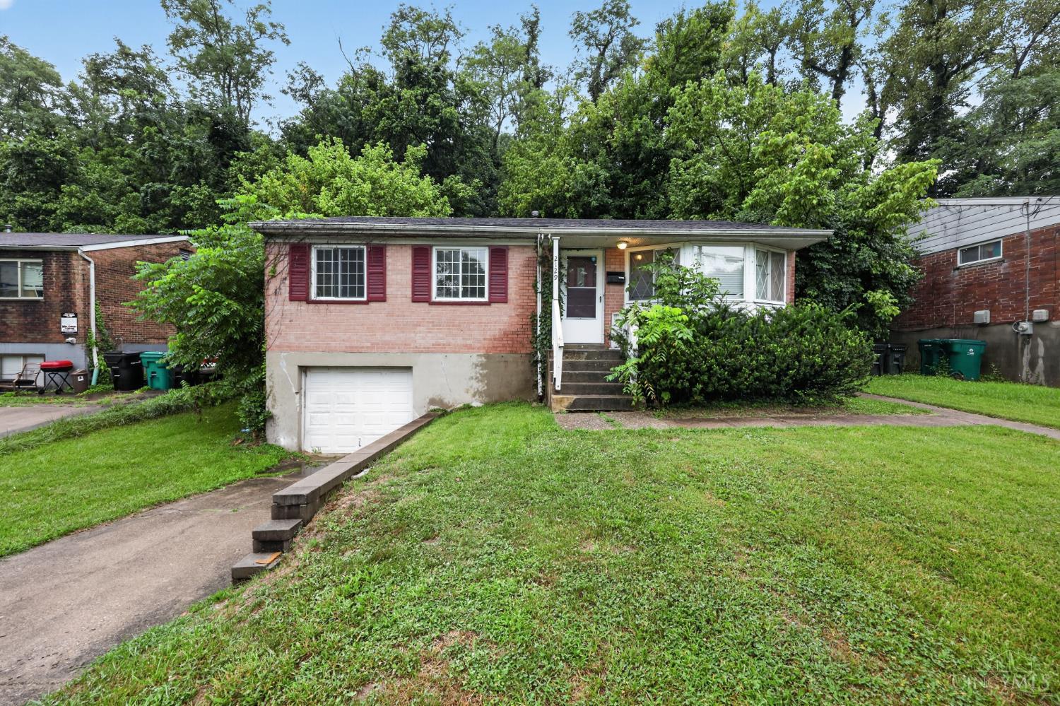 2129 St Leo Place Property Photo 1