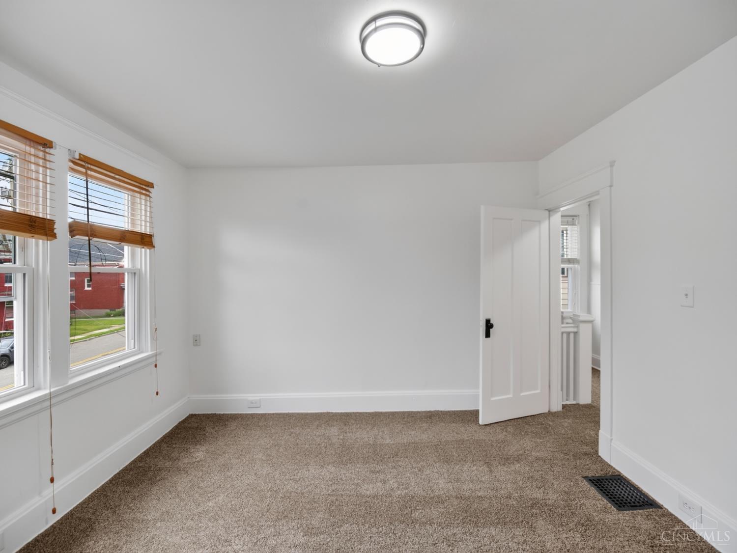 3743 Darwin Avenue Property Photo 15
