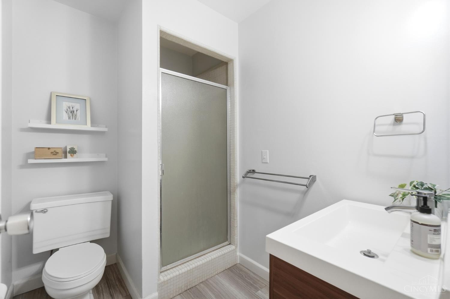 W 399 Galbraith Road Property Photo 14