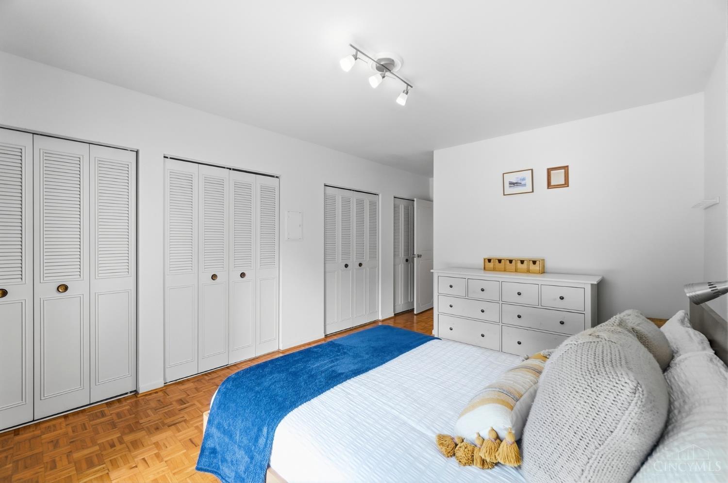 W 399 Galbraith Road Property Photo 17
