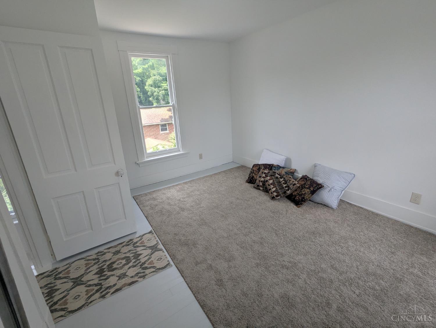 7160 River Road Property Photo 14