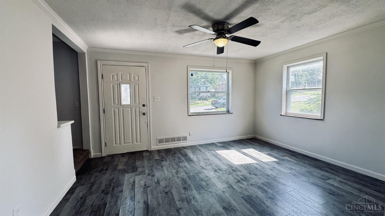 521 Maple Drive Property Photo 4