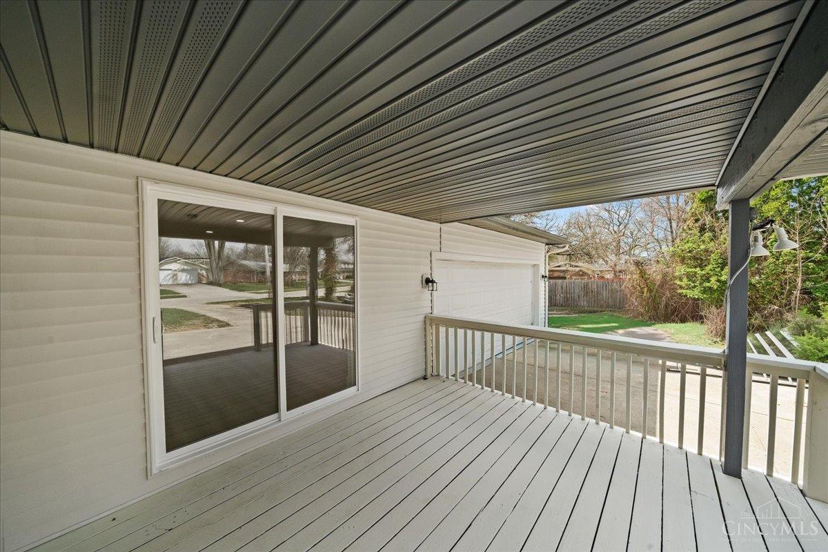 9197 Long Lane Property Photo 33