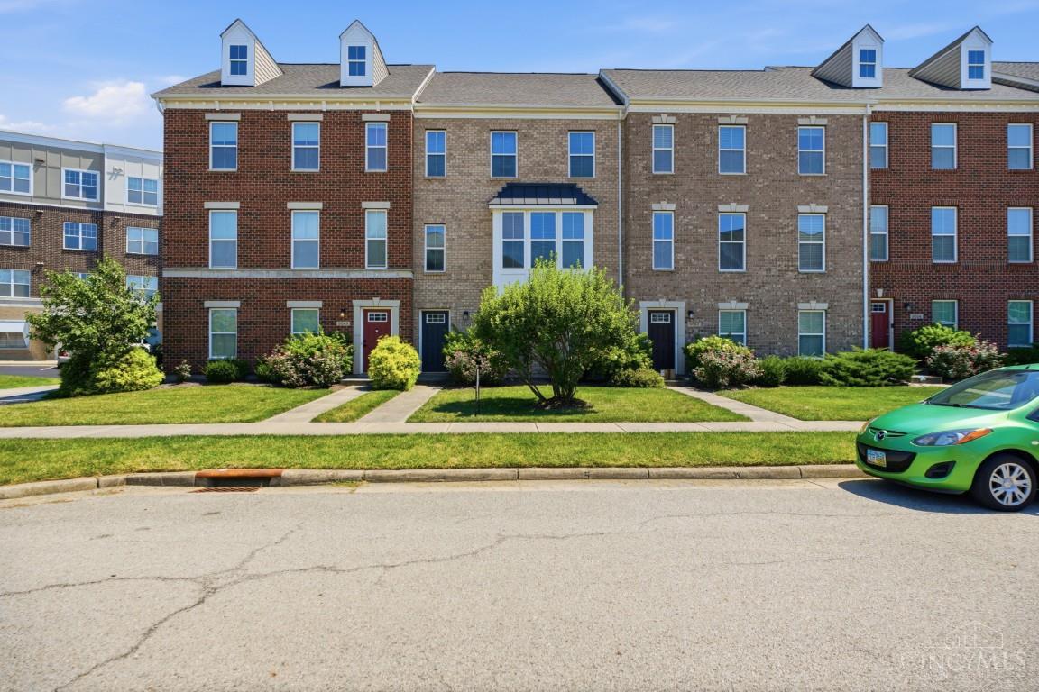 9550 Cobblestone Walk Property Photo 2