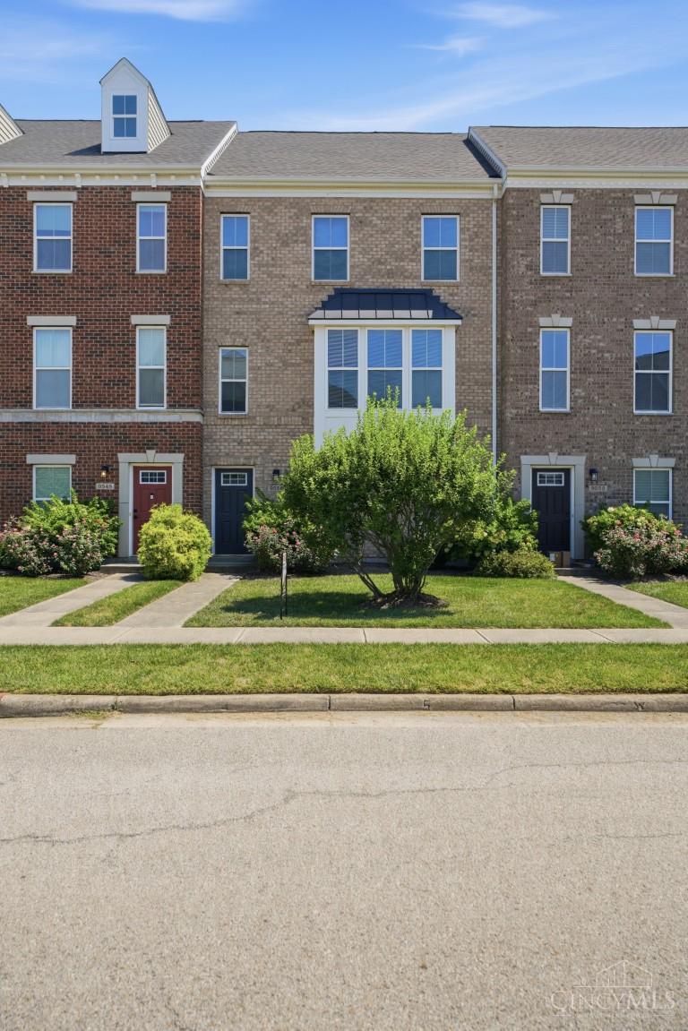 9550 Cobblestone Walk Property Photo 3