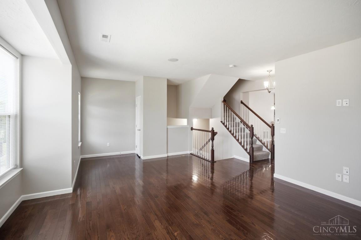 9550 Cobblestone Walk Property Photo 12