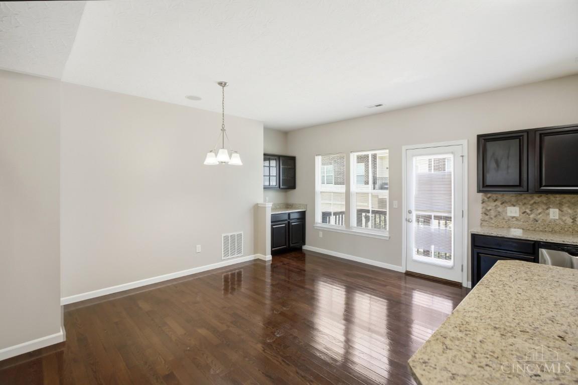 9550 Cobblestone Walk Property Photo 16