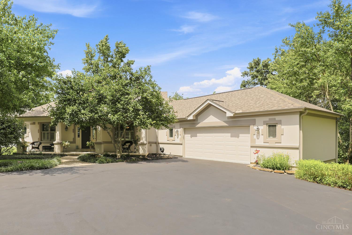 884 Wallace Avenue Property Photo 1
