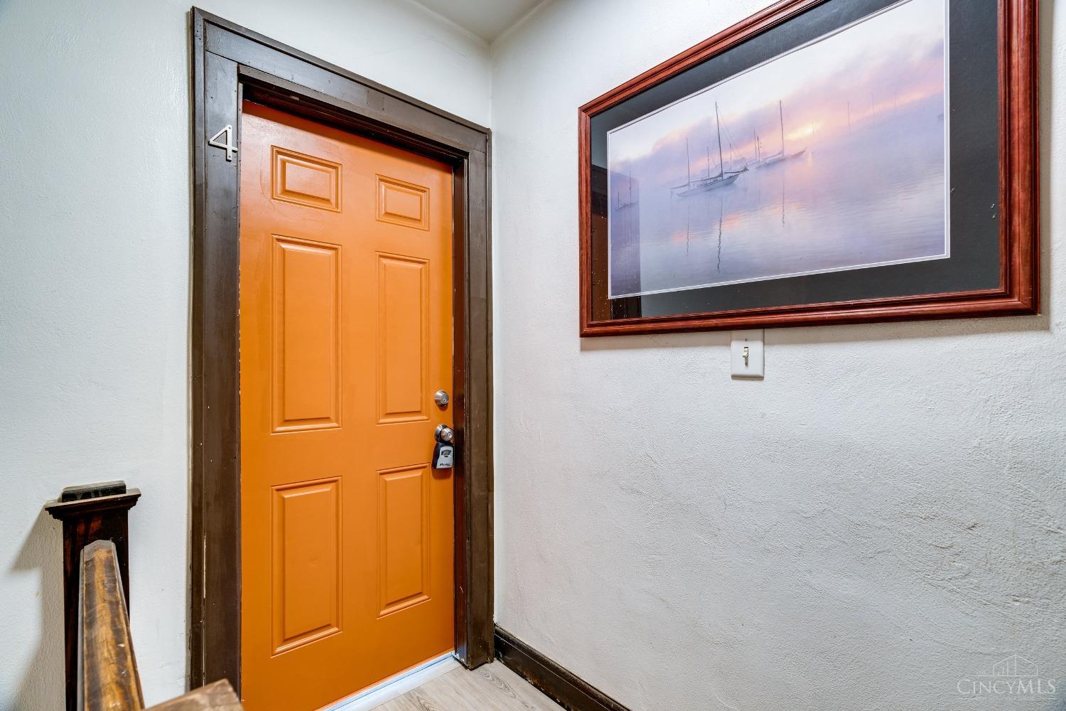 3025 Gilbert Avenue Property Photo 9
