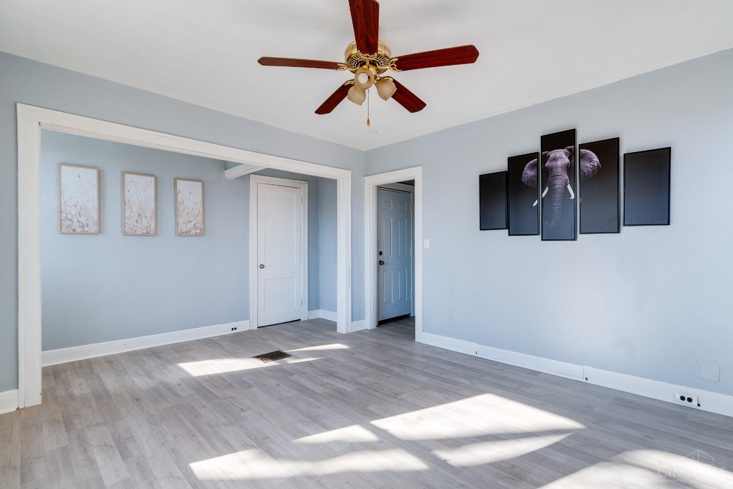 3025 Gilbert Avenue Property Photo 13