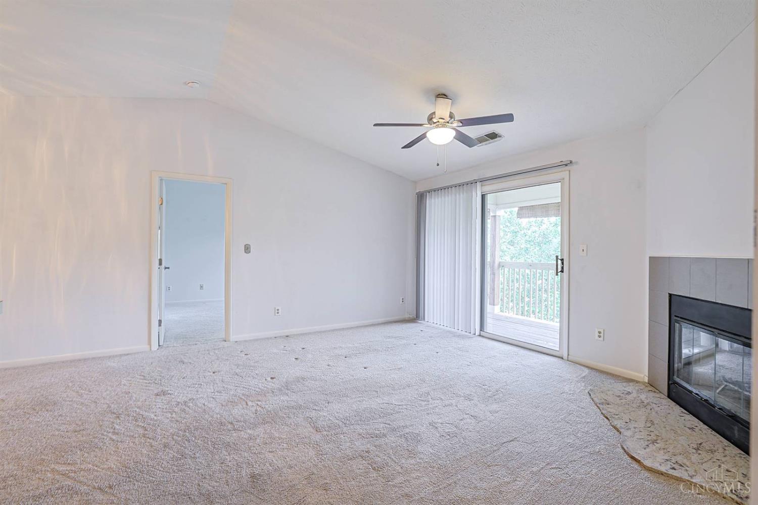 979 Cedar Ridge Drive Property Photo 5
