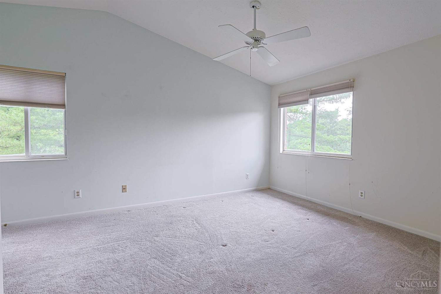 979 Cedar Ridge Drive Property Photo 15