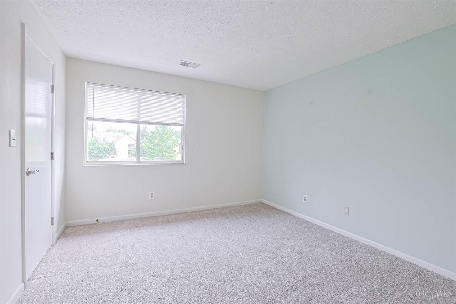979 Cedar Ridge Drive Property Photo 20